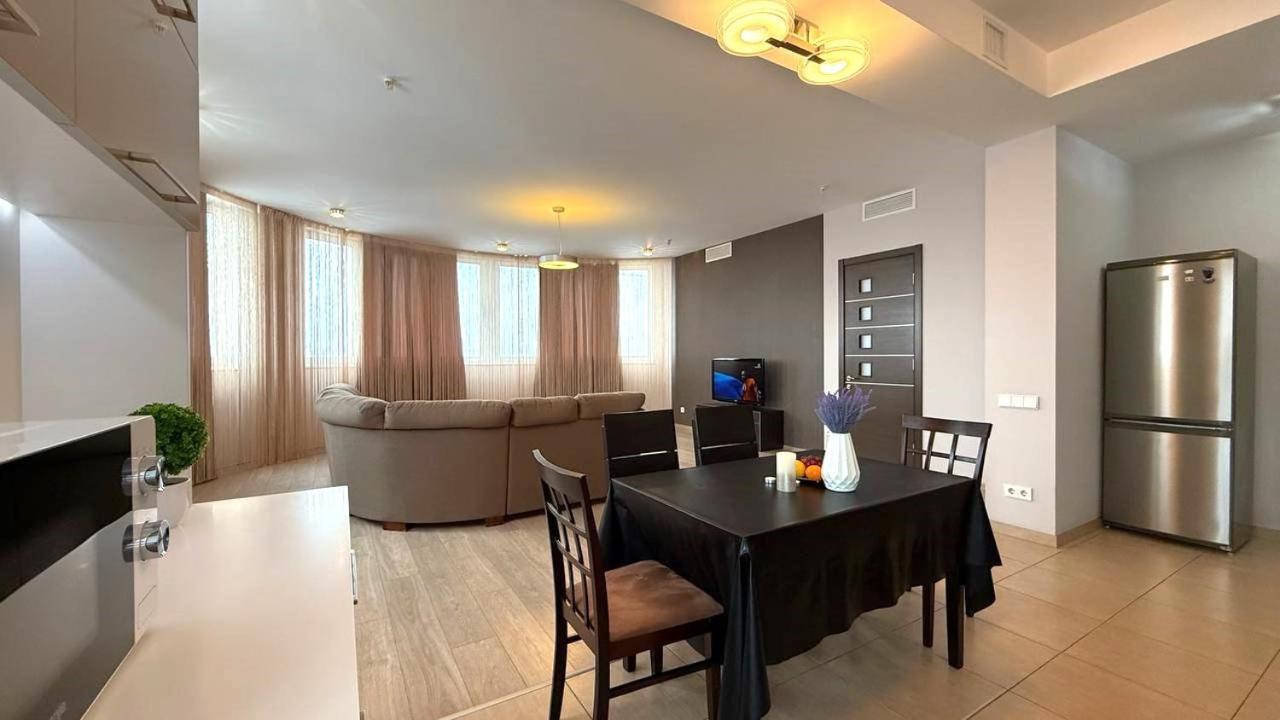 Bright House On 23 Serpnya خاركيف المظهر الخارجي الصورة