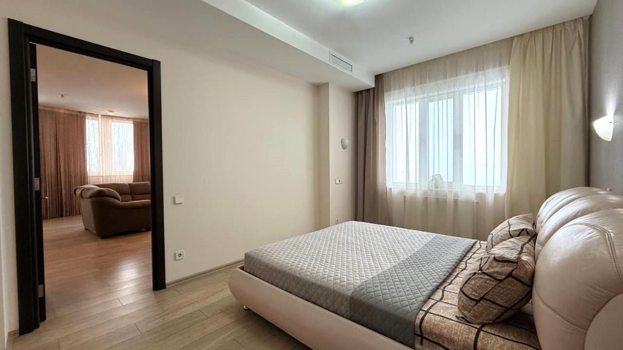 Bright House On 23 Serpnya خاركيف المظهر الخارجي الصورة