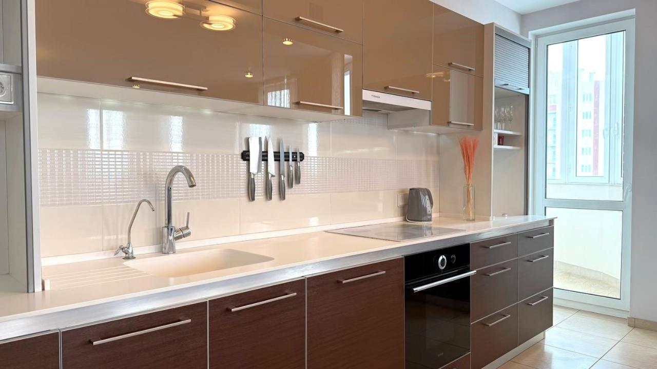Bright House On 23 Serpnya خاركيف المظهر الخارجي الصورة