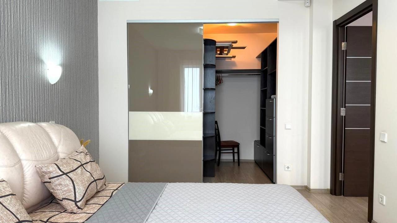 Bright House On 23 Serpnya خاركيف المظهر الخارجي الصورة