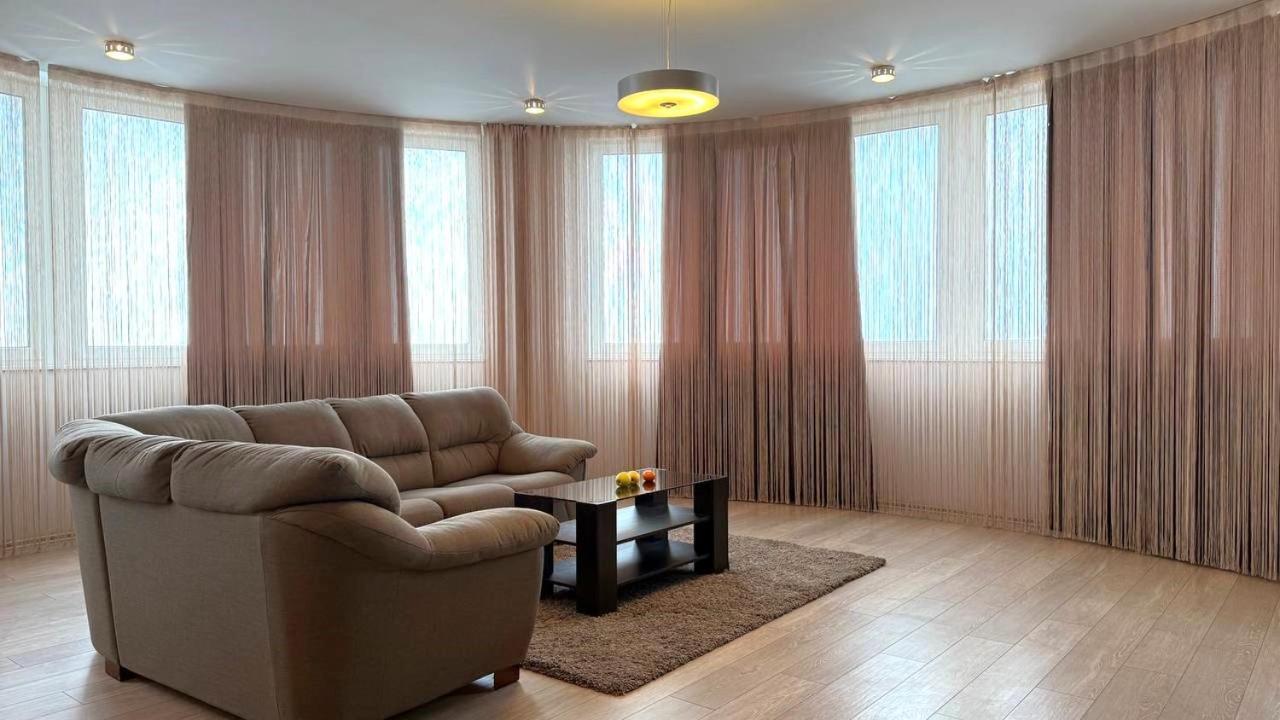 Bright House On 23 Serpnya خاركيف المظهر الخارجي الصورة