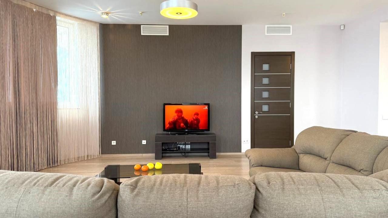 Bright House On 23 Serpnya خاركيف المظهر الخارجي الصورة