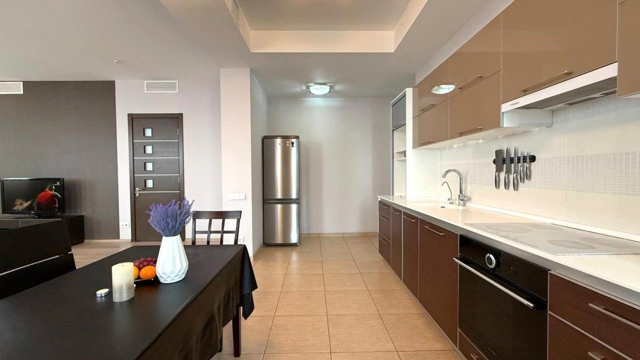 Bright House On 23 Serpnya خاركيف المظهر الخارجي الصورة