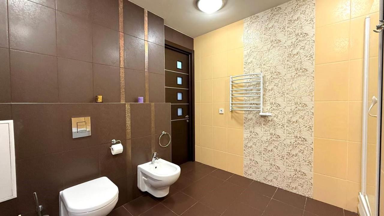 Bright House On 23 Serpnya خاركيف المظهر الخارجي الصورة